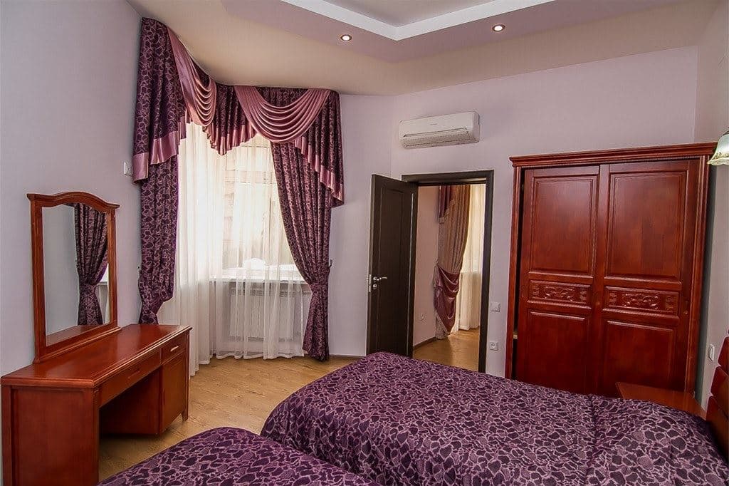 rooms-suite-balcony