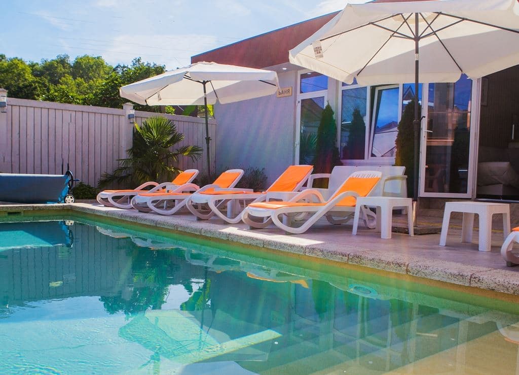 pools-outdoor-pool