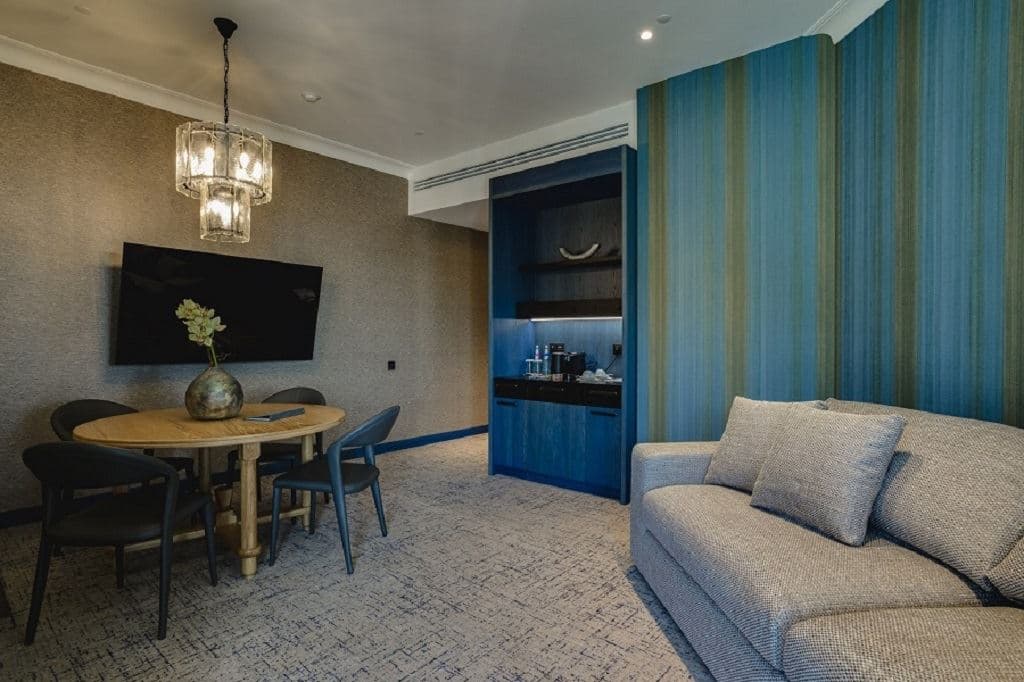 rooms-люкс-с-видом-на-морена-парк