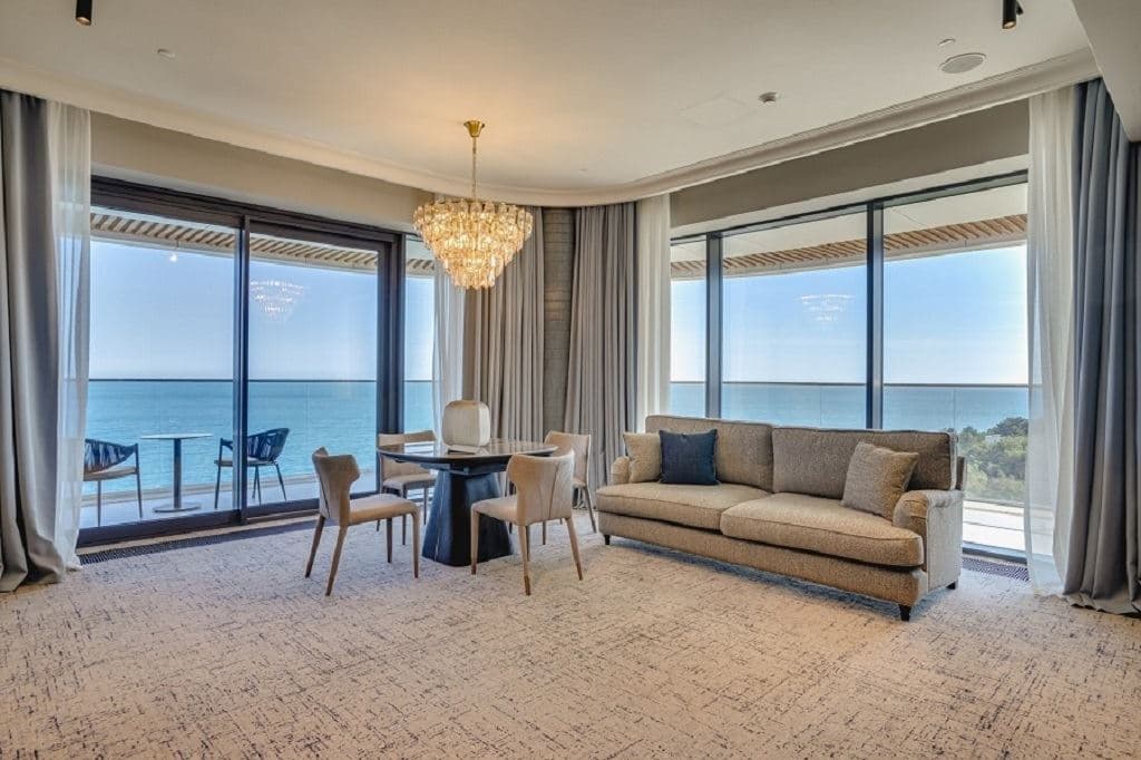 rooms-люкс-с-видом-на-морена-парк