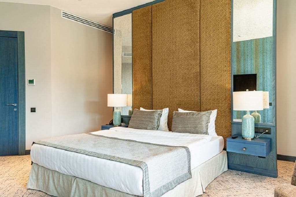 rooms-люкс-с-видом-на-морена-парк