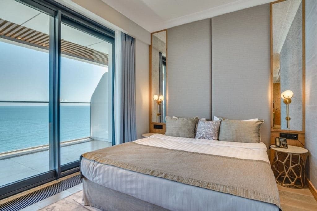 rooms-делюкс-премиум-с-видом-на-море