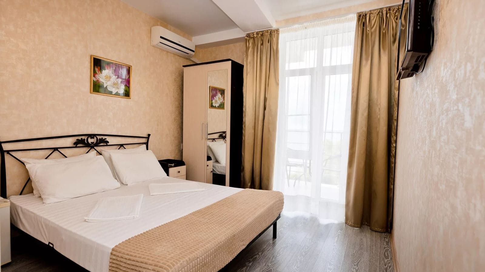 rooms-double-sea-view-balcony-1