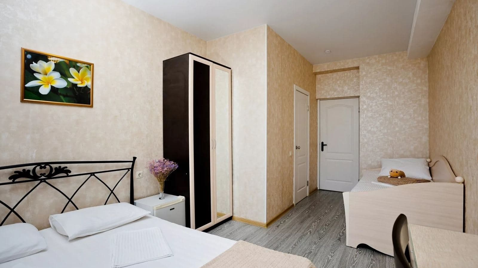 rooms-triple-sea-view-1