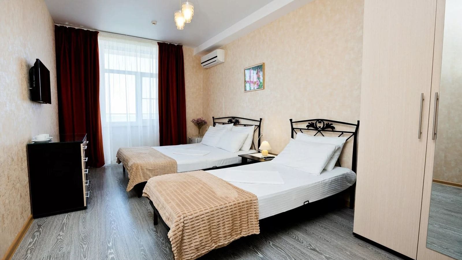 rooms-triple-sea-view-balcony-1
