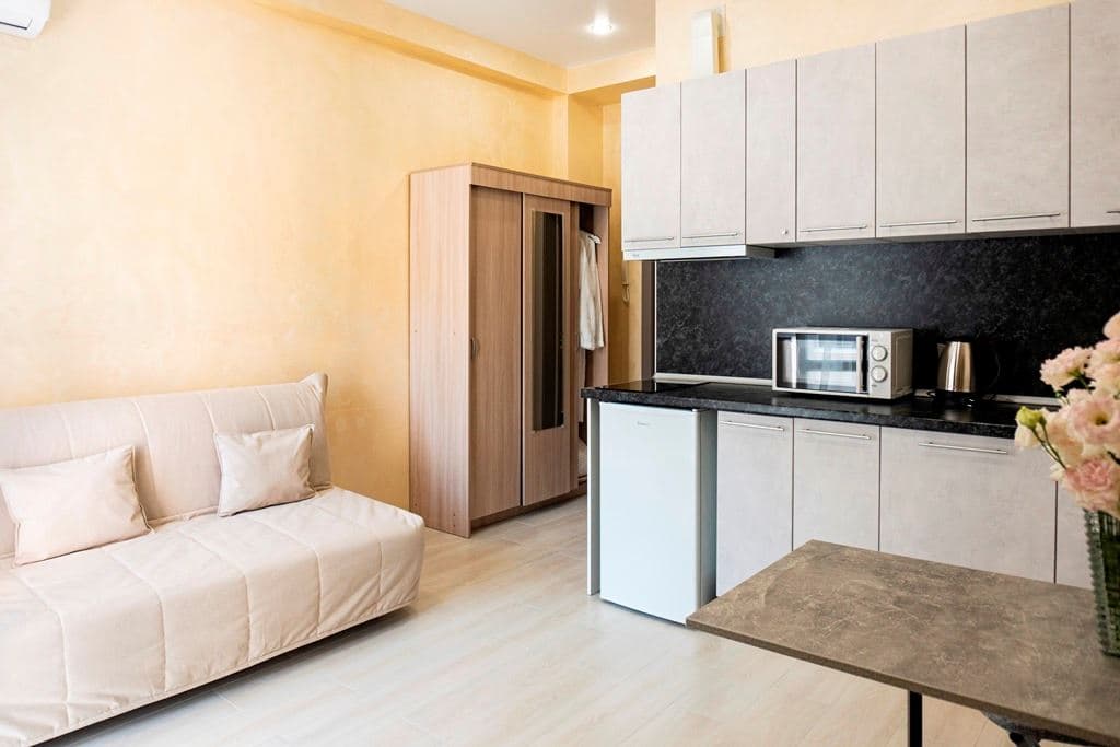 rooms-deluxe-balcony