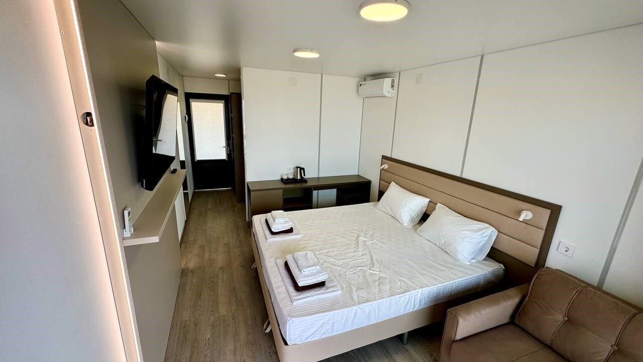 rooms-standard-double-room