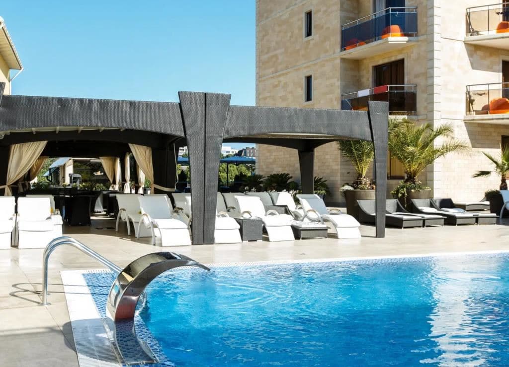 pools-outdoor-pool