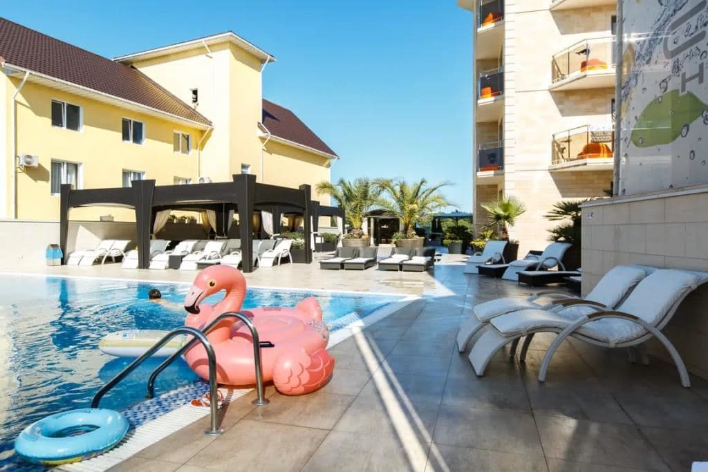 pools-outdoor-pool