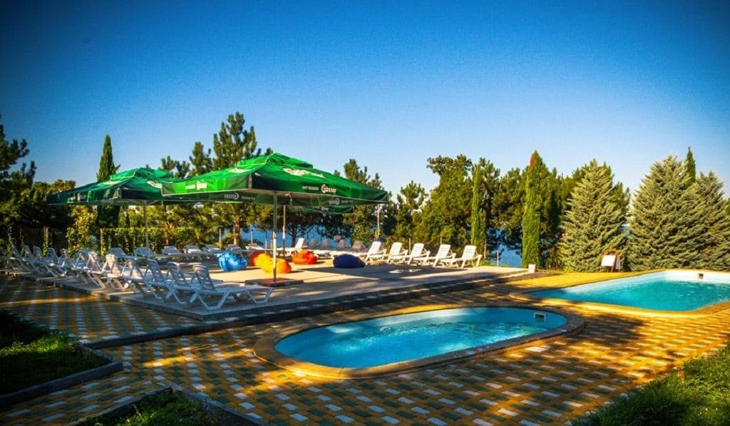 pools-outdoor-pool