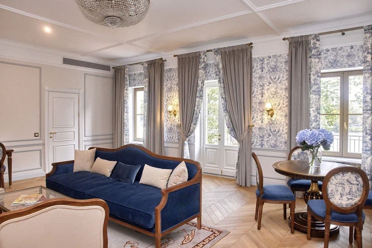 rooms-королевский-двухкомнатный-люкс-с-террасой-и-видом-на-реку