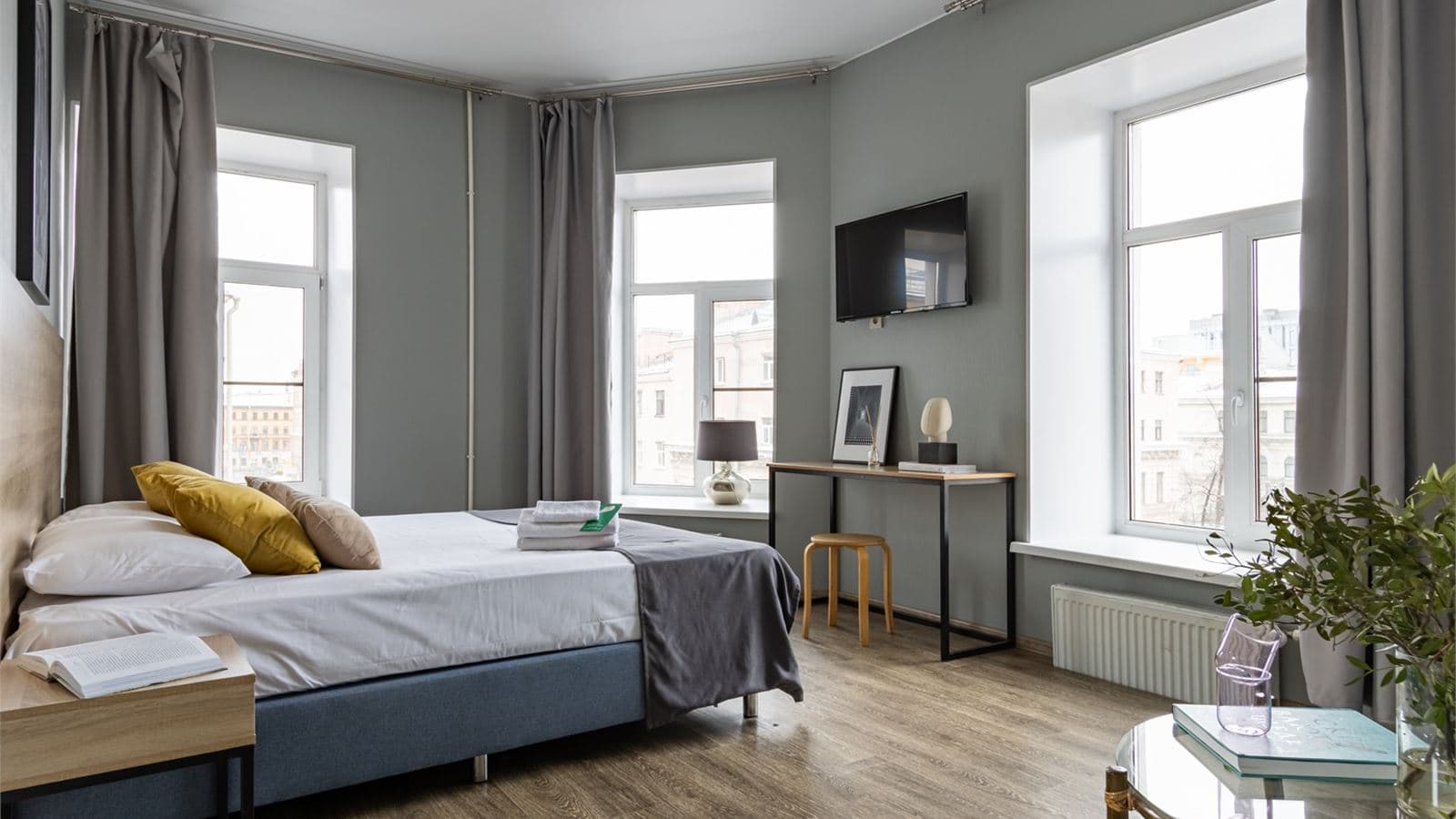 rooms-делюкс-с-панорамным-видом-на-город