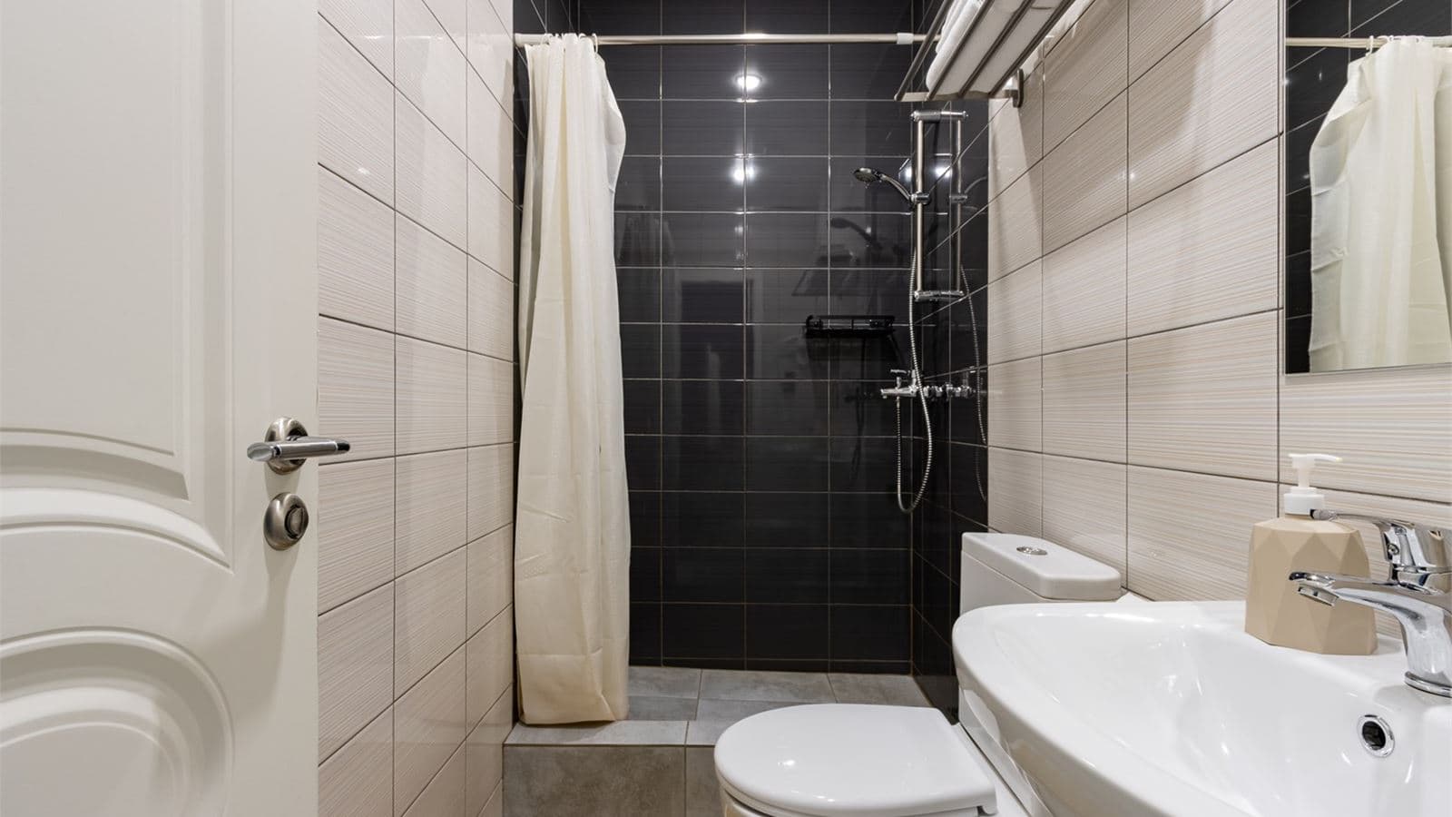 rooms-семейный-трехместный-номер