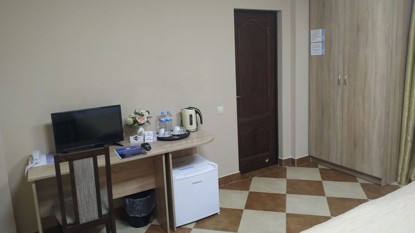rooms-2-местный-номер-с-видом-во-двор