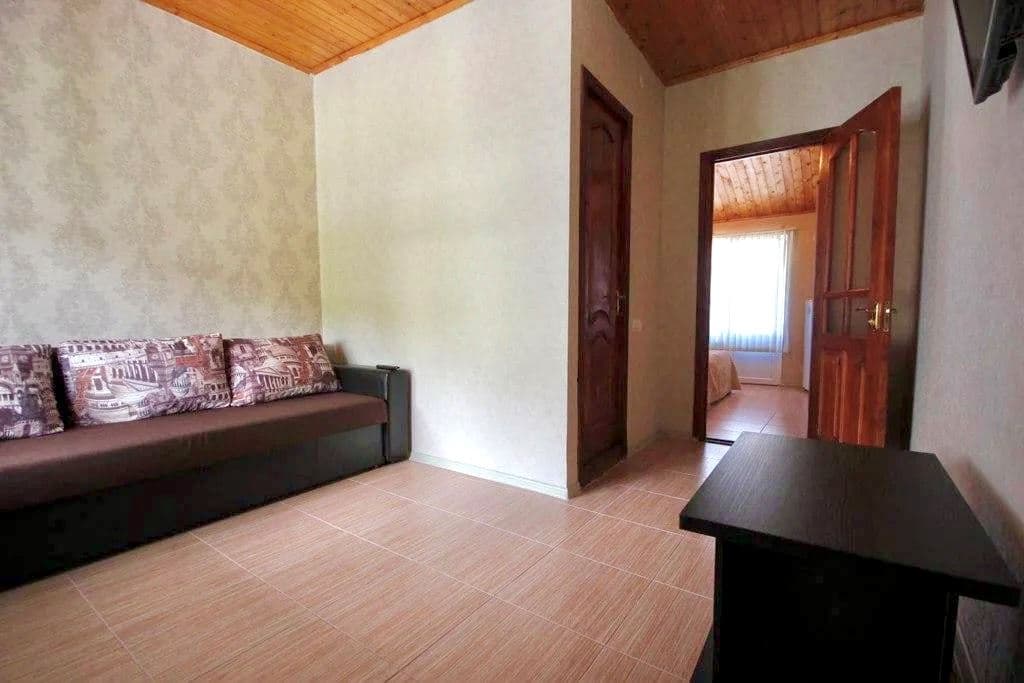 rooms-2-rooms