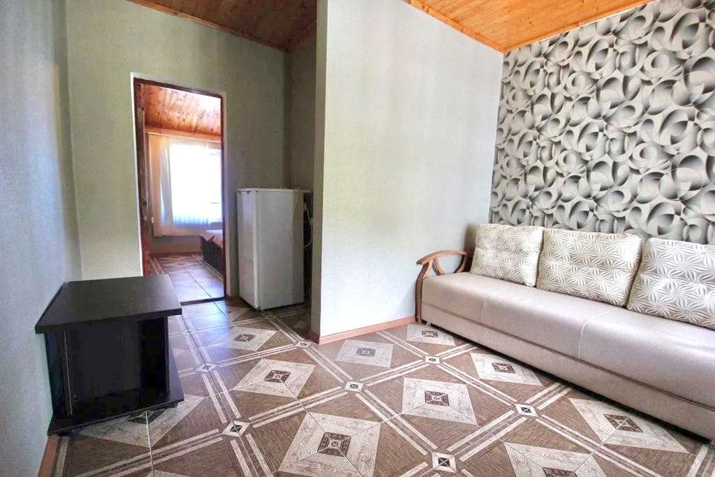 rooms-2-rooms