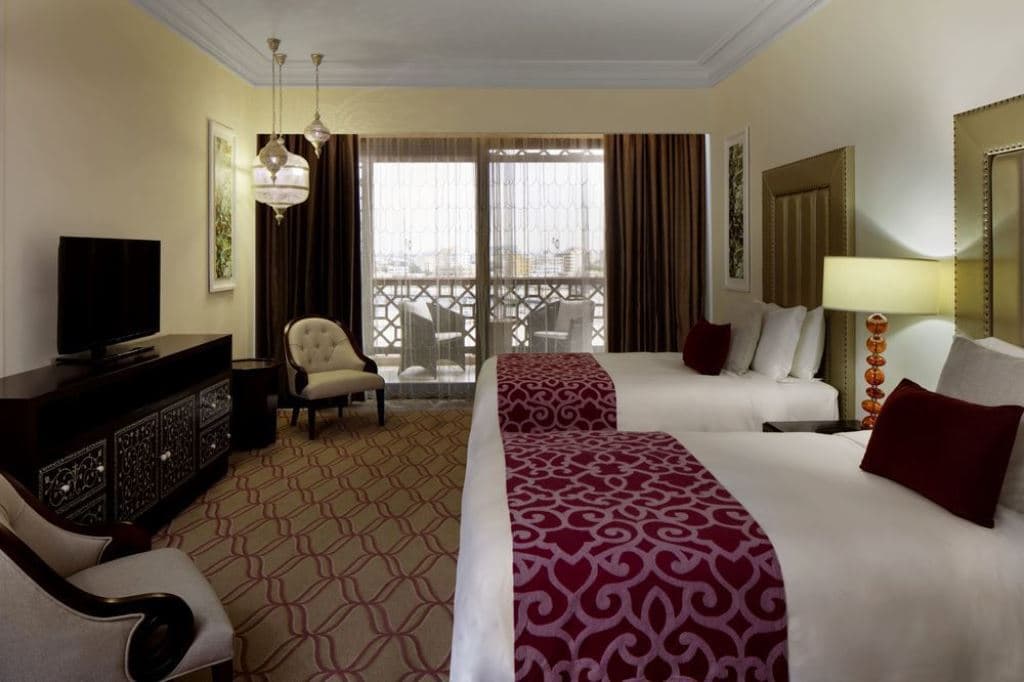 rooms-deluxe-creek-view