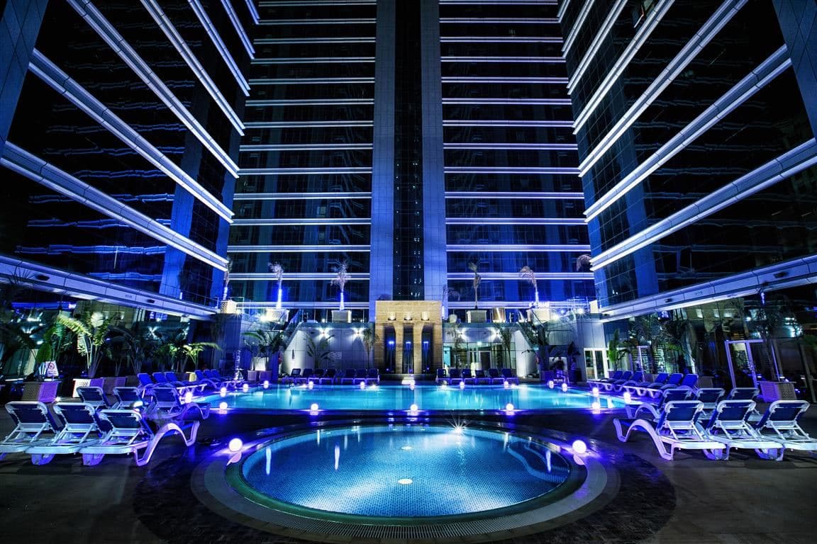 pools-outdoor-pool