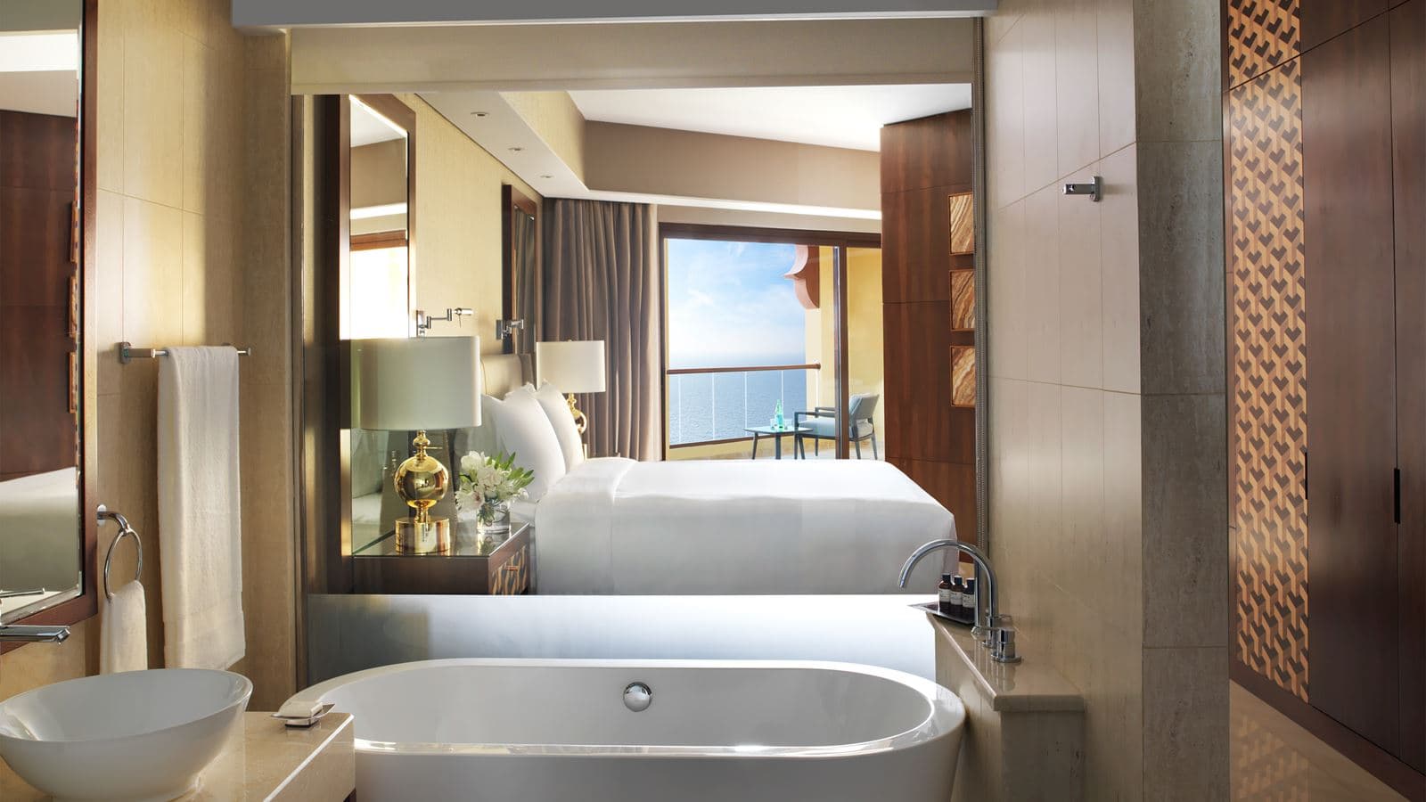 rooms-junior-suite-sea-view