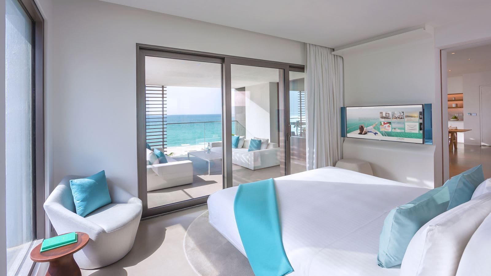 rooms-luux-suite