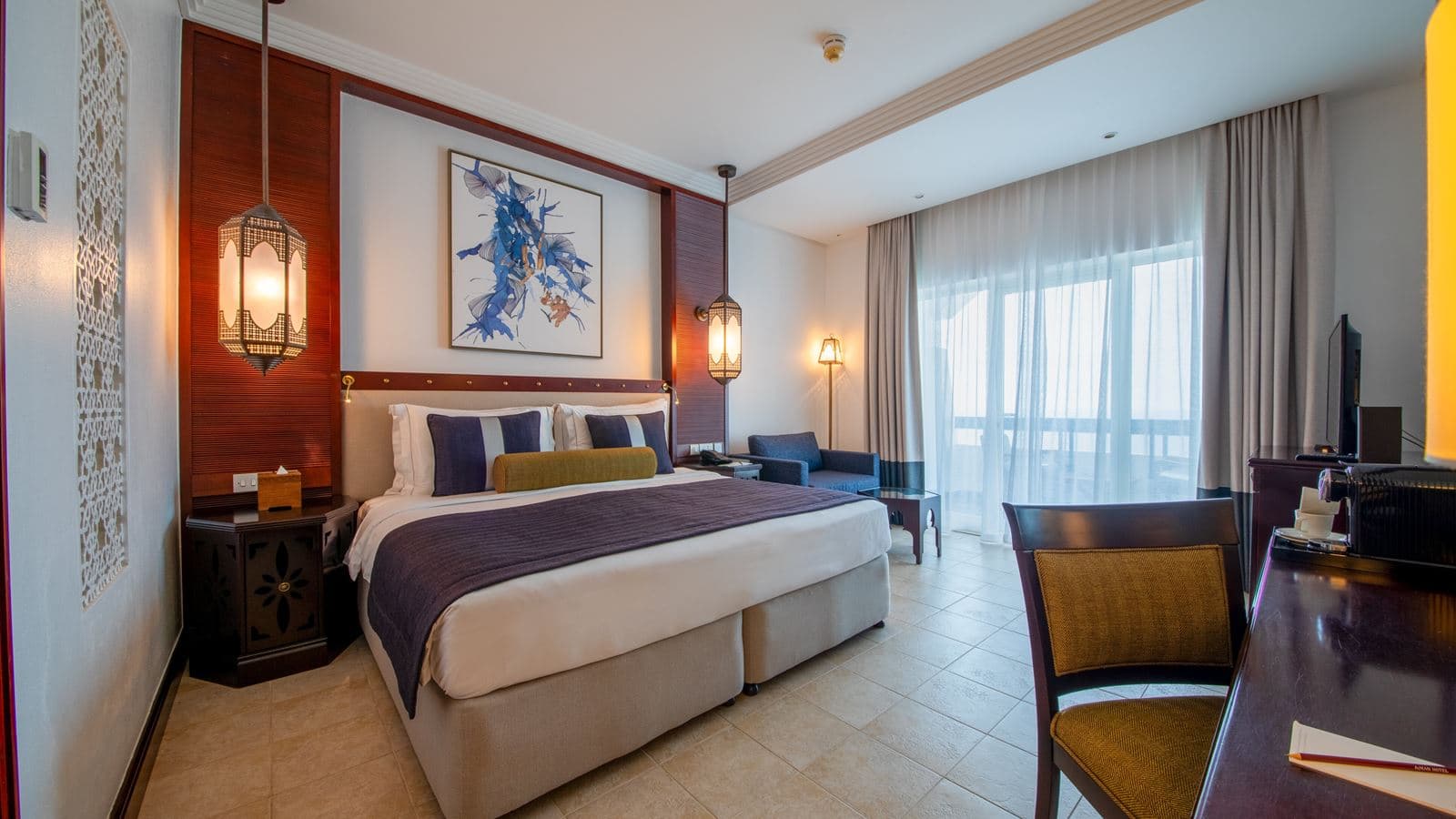rooms-deluxe-room