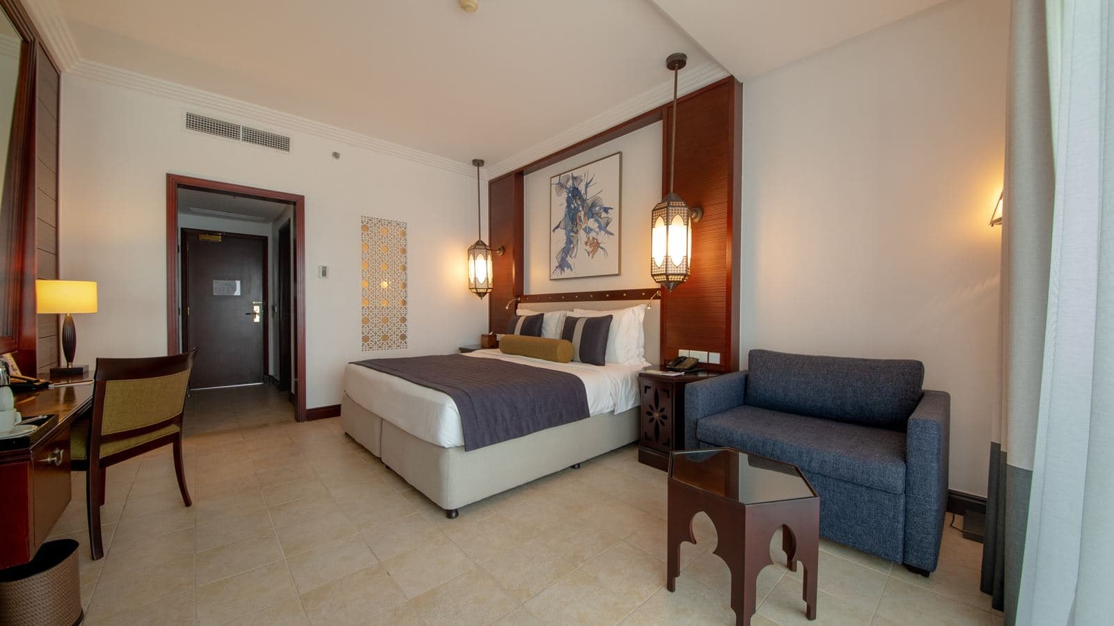 rooms-deluxe-room