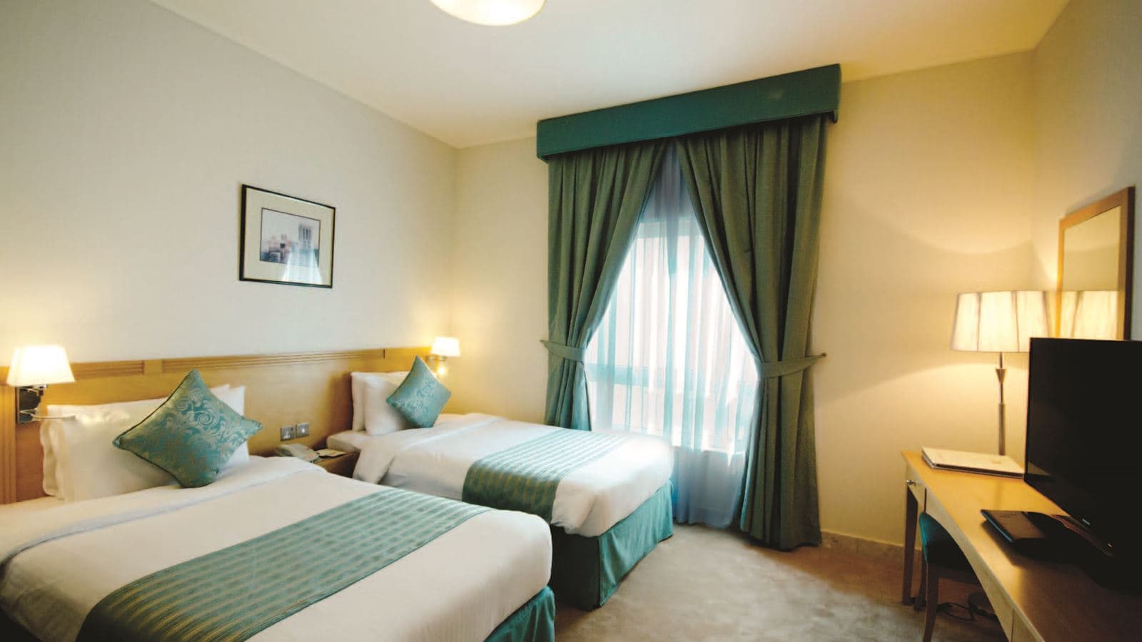 rooms-club-room