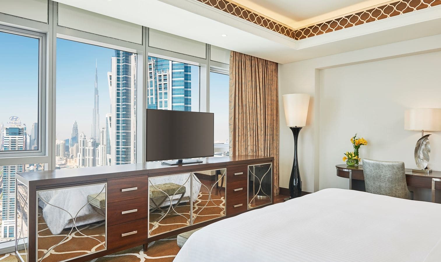 rooms-executive-suite
