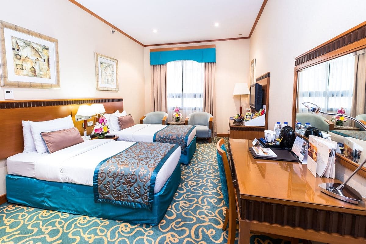rooms-superior-room