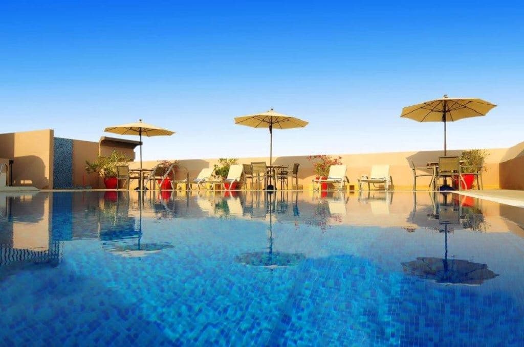 pools-outdoor-pool