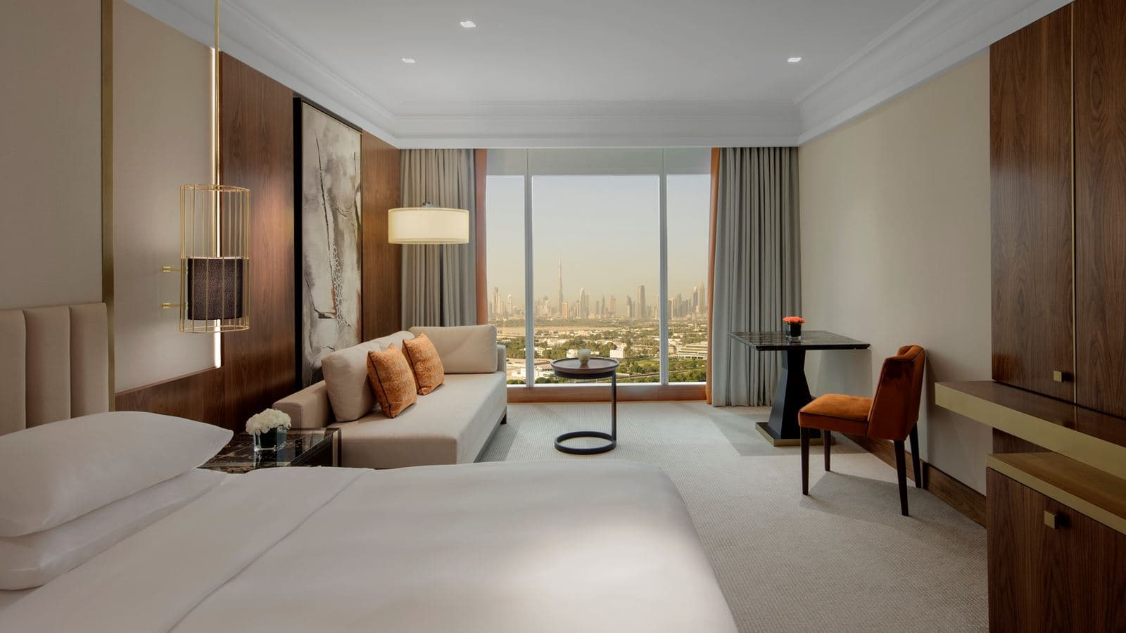 rooms-grand-room