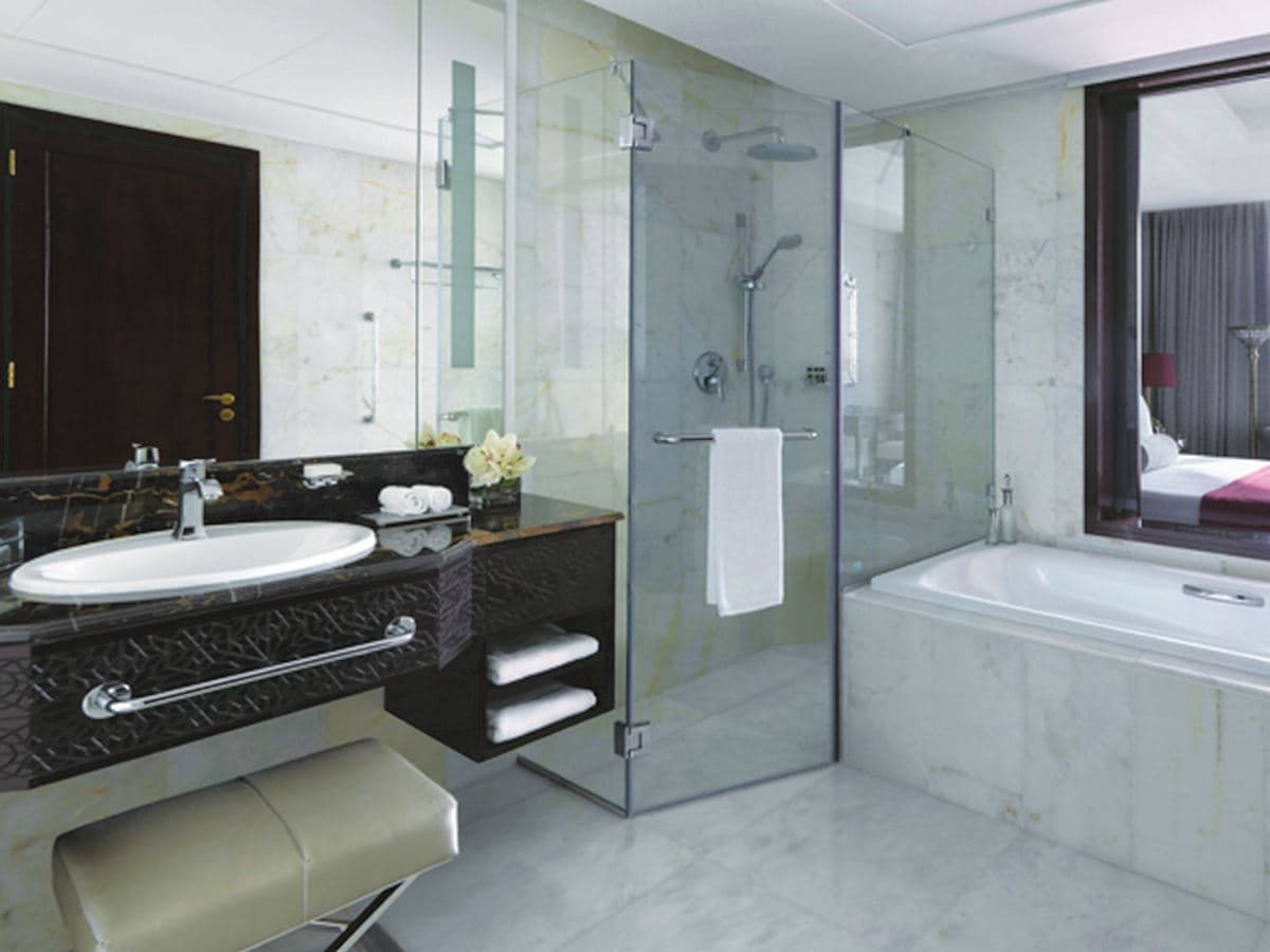 rooms-premier-room