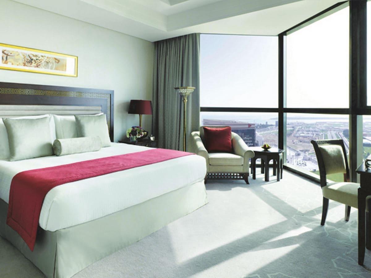 rooms-club-room