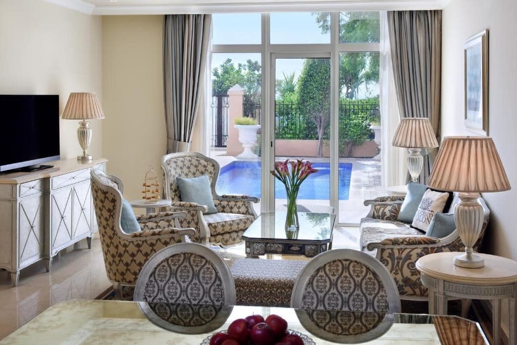 rooms-2-bedroom-family-suite-with-private-pool