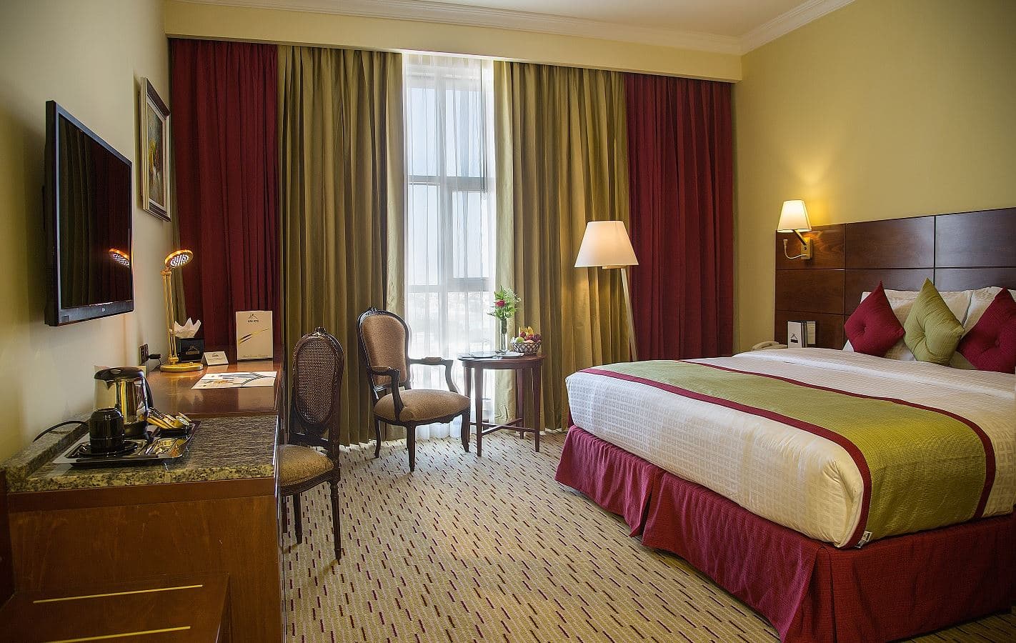 rooms-deluxe-room