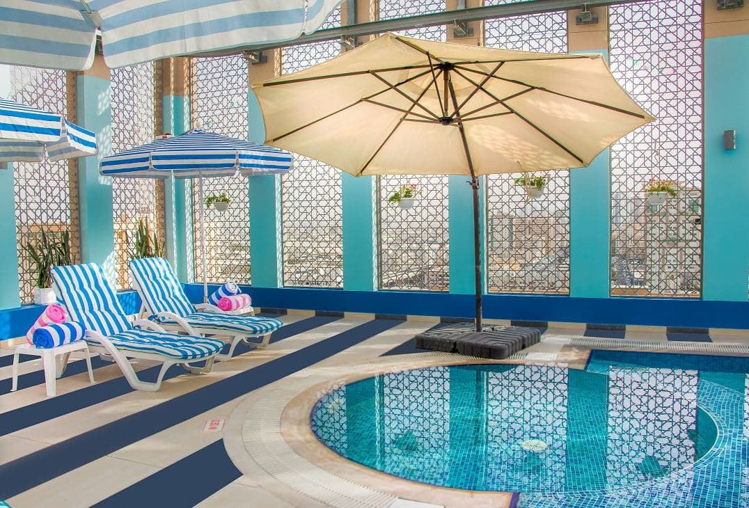 pools-outdoor-pool