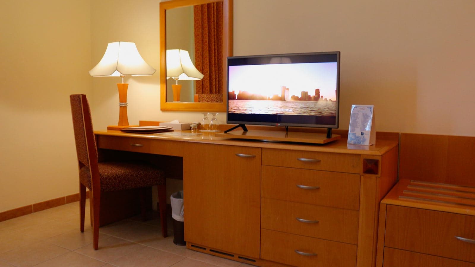 rooms-standard-room