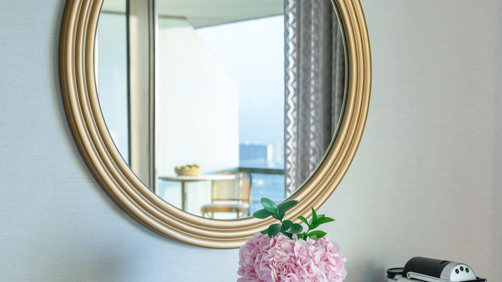 rooms-opera-suite