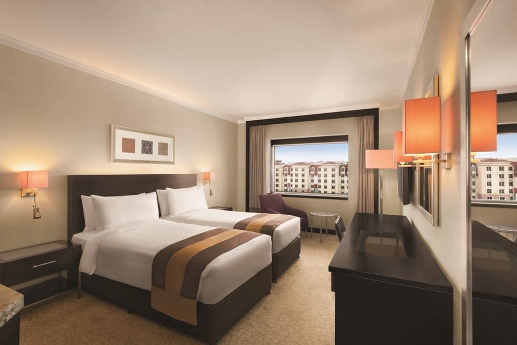 rooms-deluxe-room