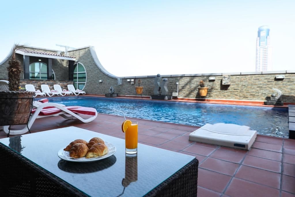 pools-outdoor-pool