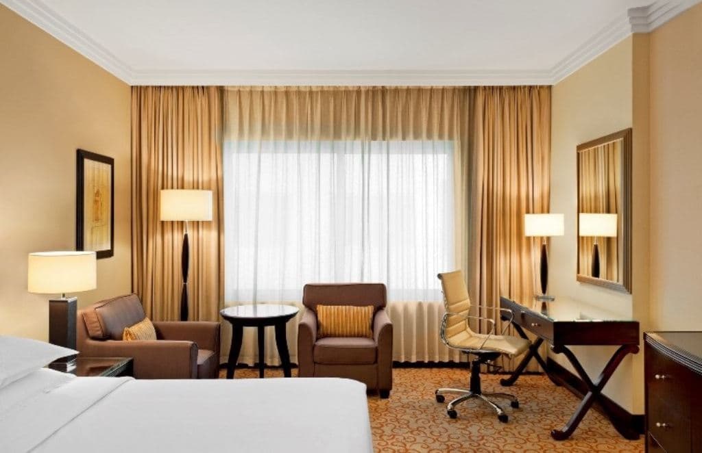 rooms-classic-room-relax-and-enjoy-your-stay-in-thirty-square-meters-space-designed-to-feel-just-like-home-each-room-features-a-king-or-twin-size-beds-invites-you-to-tuck-in-for-a-good-sleep-generous-working-desk-wirless-internet-access-flat-screen-tv-air-condtion-complete-with-an-ensuite-bathroom-and-other-top-line-room-amenities