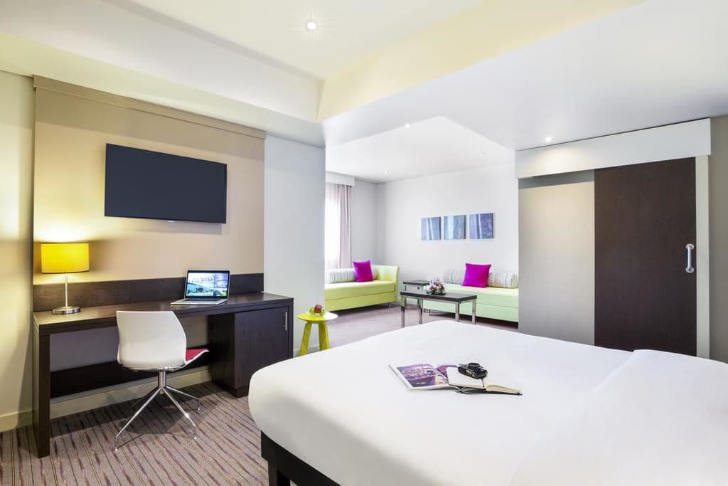 rooms-family-room