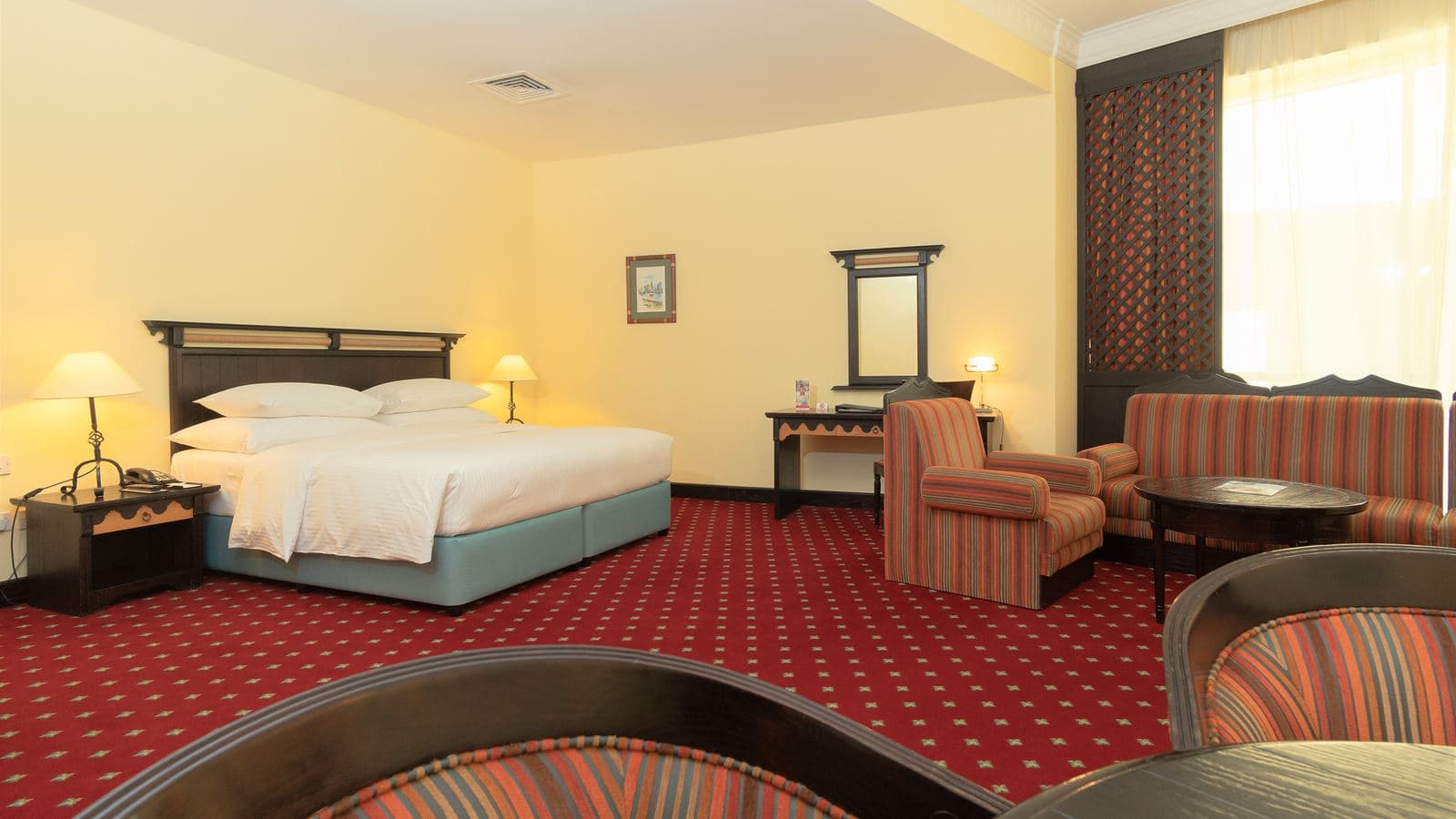 rooms-grand-room