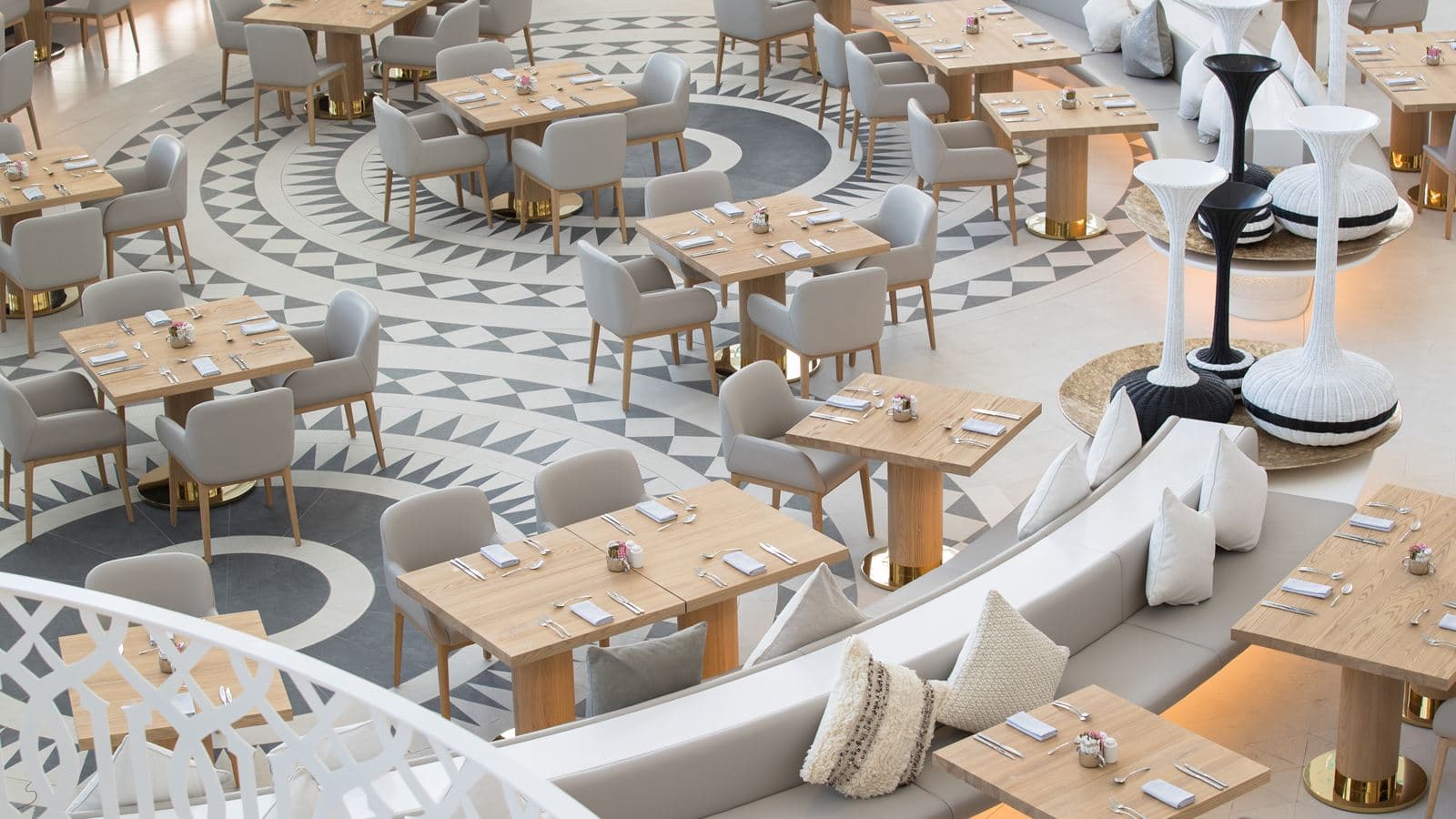 restaurants-white