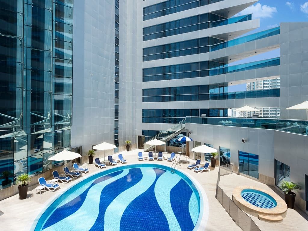 pools-outdoor-pool