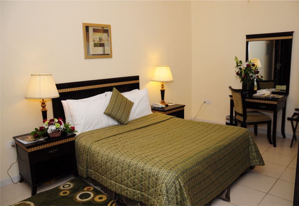 rooms-studio-room