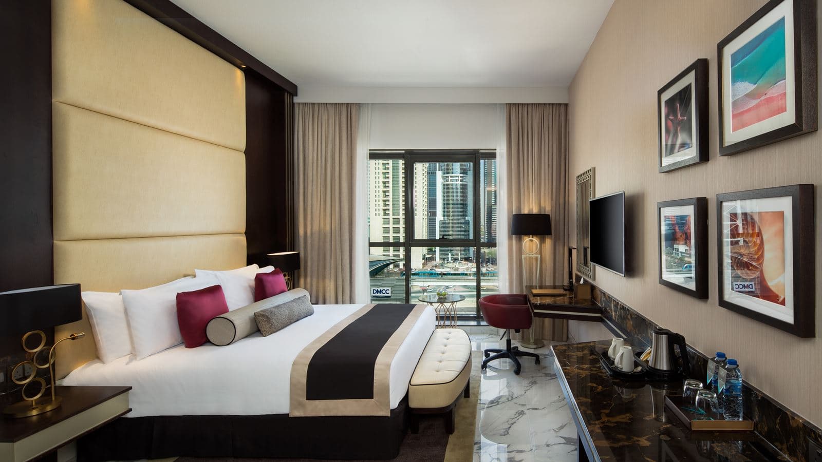 rooms-superior-room