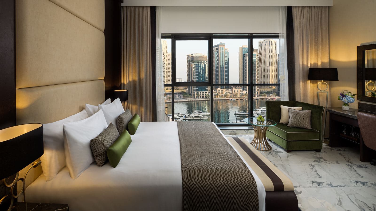 rooms-club-superior-room-high-floor