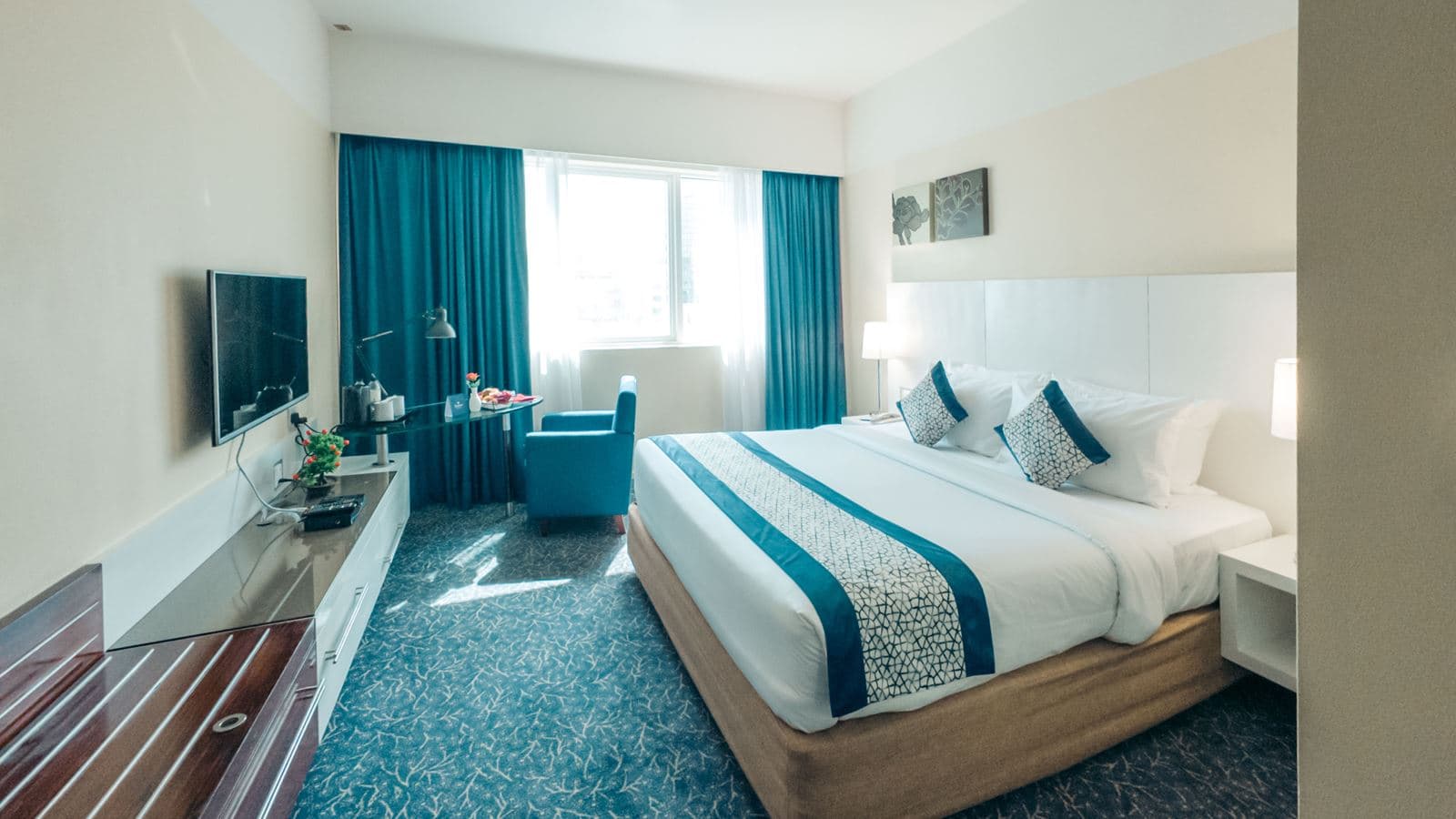 rooms-superior-room