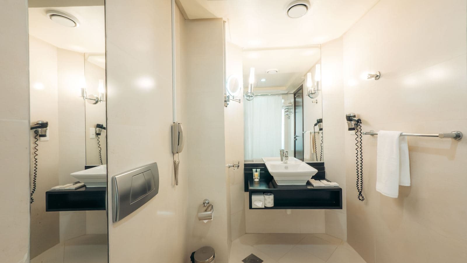 rooms-superior-room